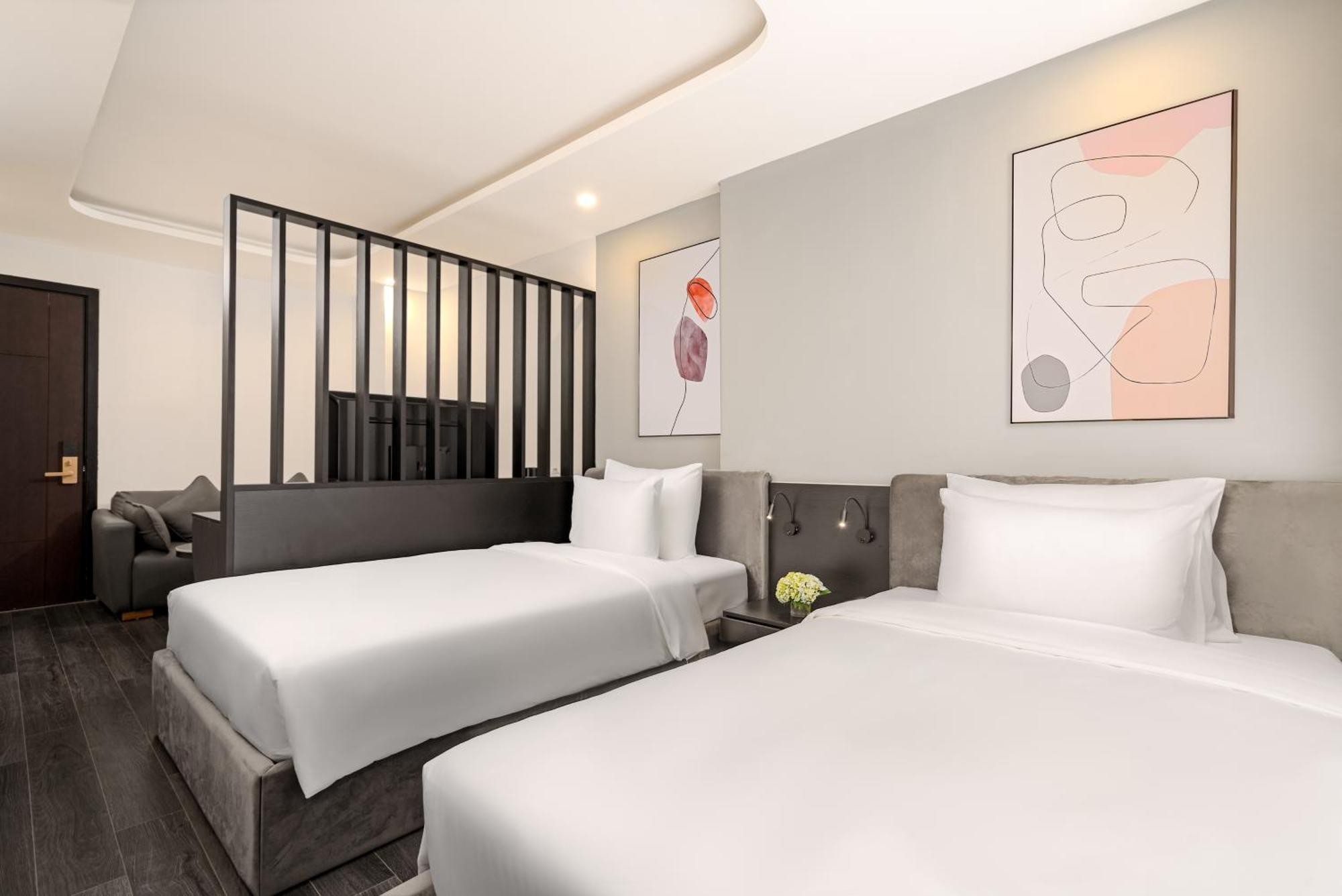 Hotel Mercy Emerald 4*