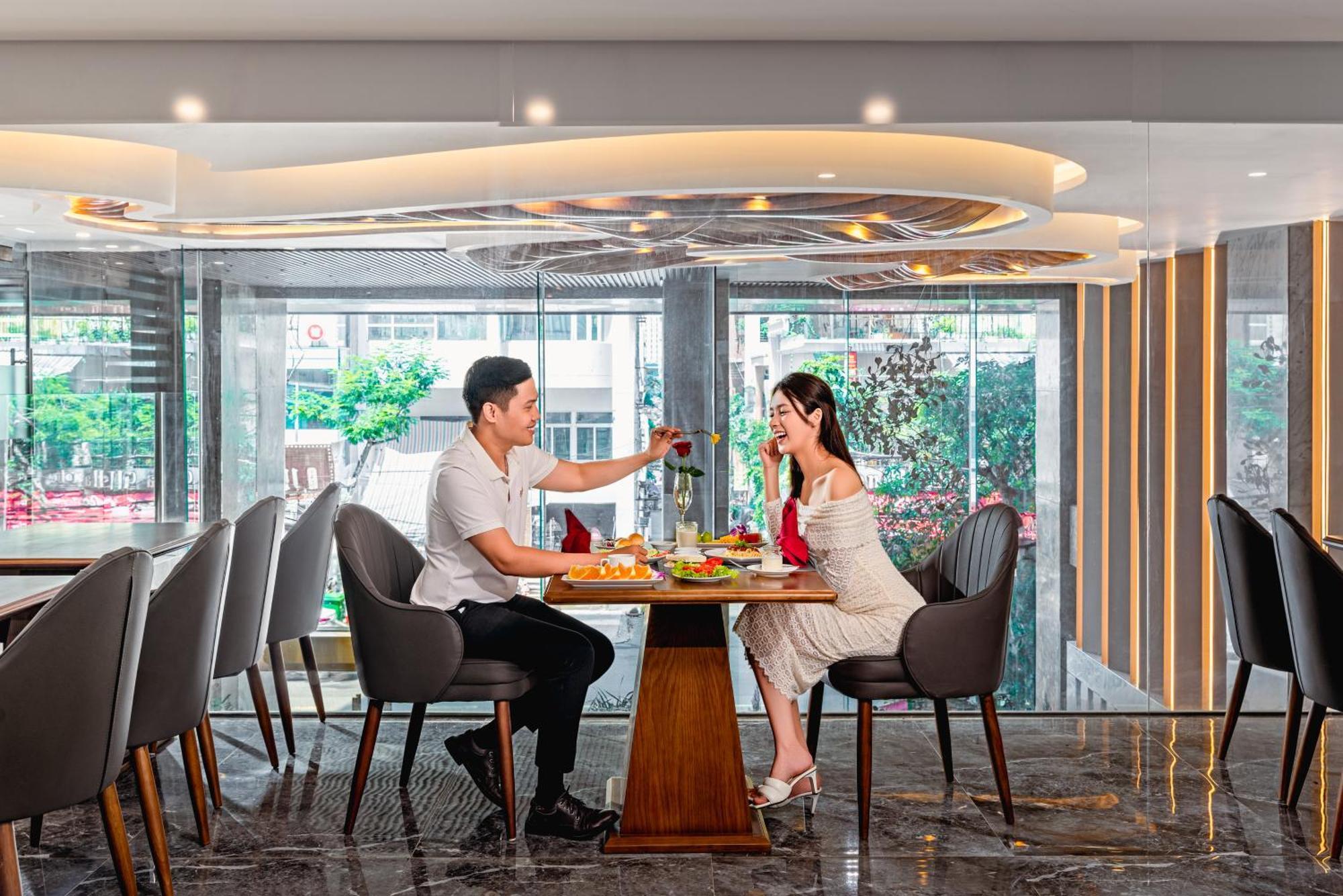 Mercy Emerald Hotel